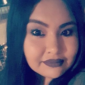 Meet your Posher, Mirella